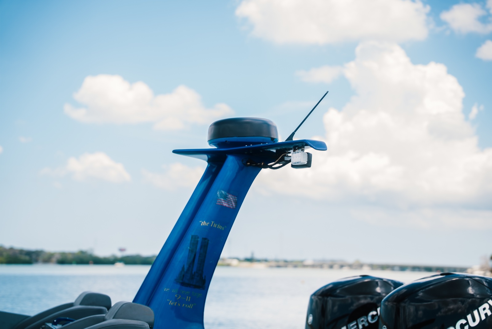 2002 Interceptor Nightcat 27