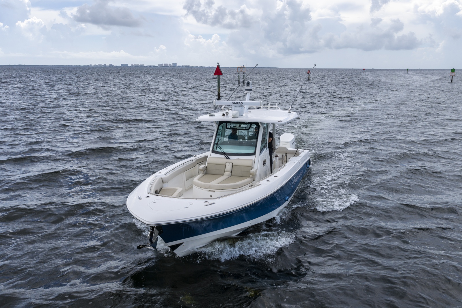 2023 Boston Whaler 360 Outrage