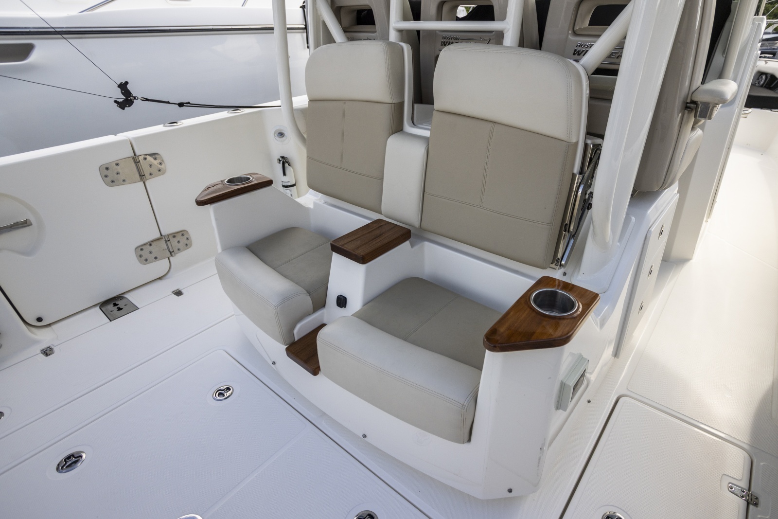 2023 Boston Whaler 360 Outrage