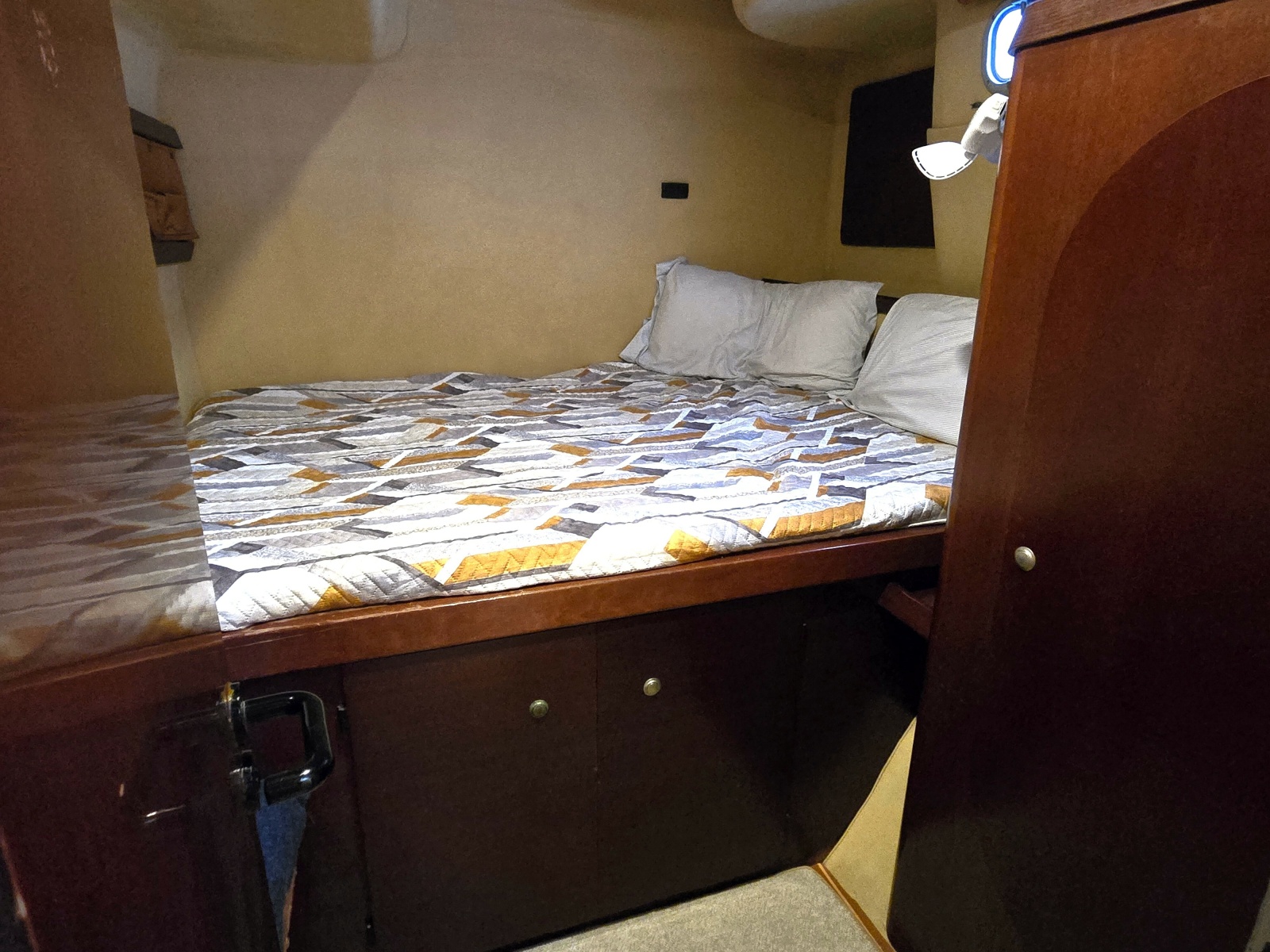 1996 Fountaine Pajot Venezia 42