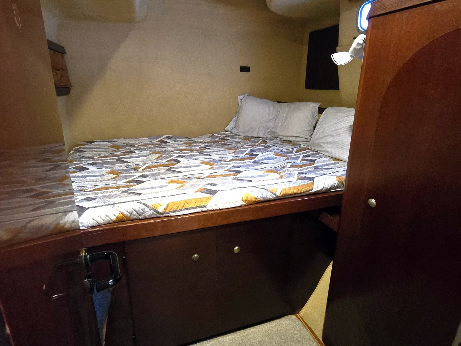 1996 Fountaine Pajot Venezia 42