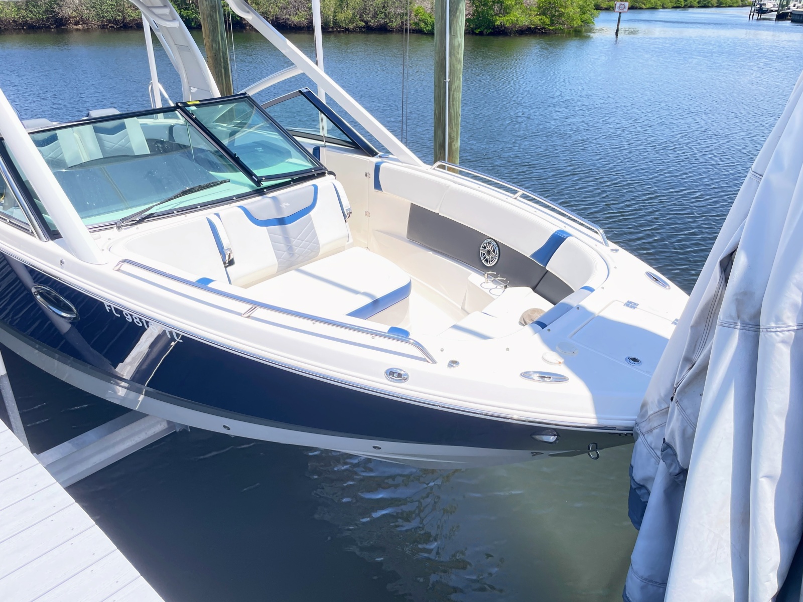 2023 Chaparral 280 OSX