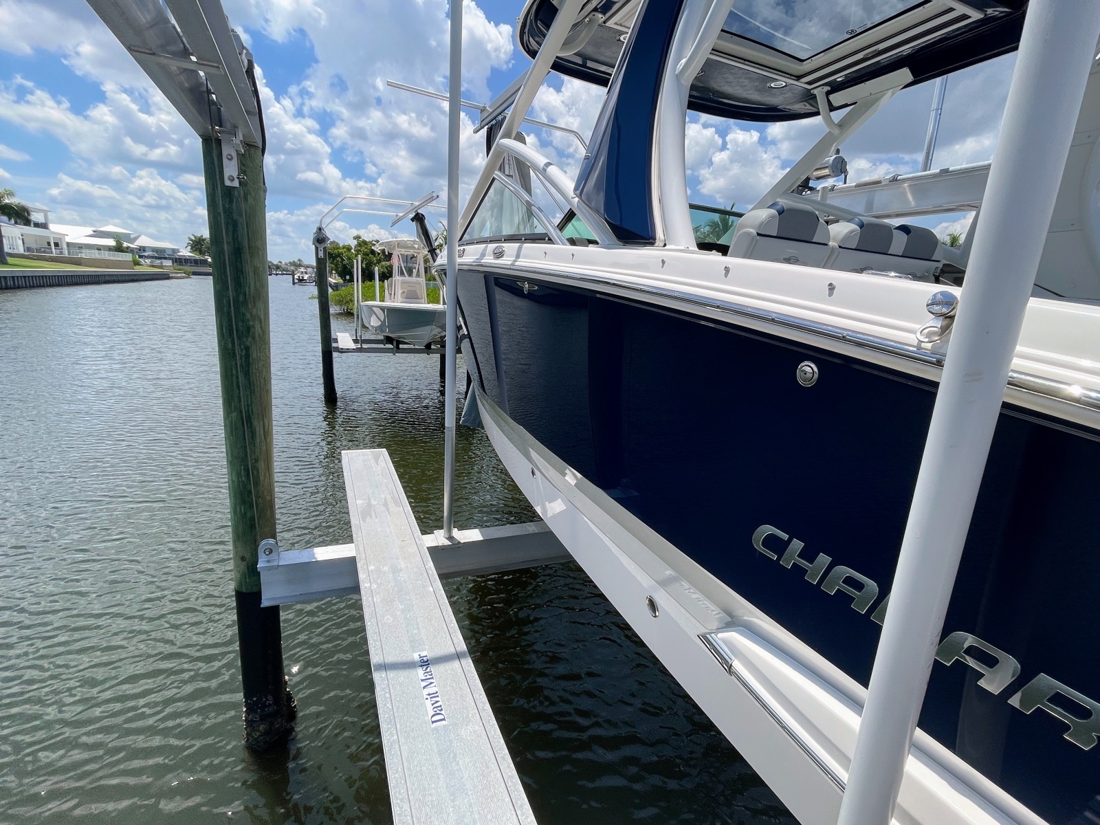 2023 Chaparral 280 OSX
