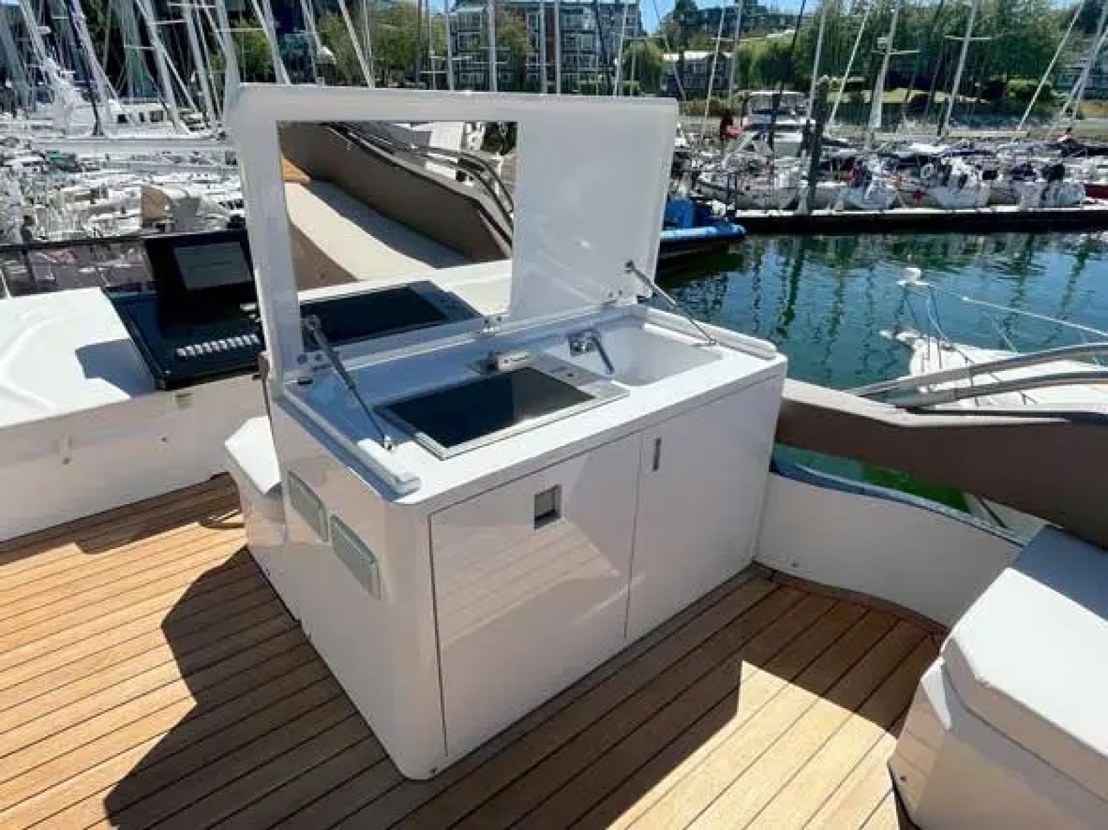 2025 Sessa F47