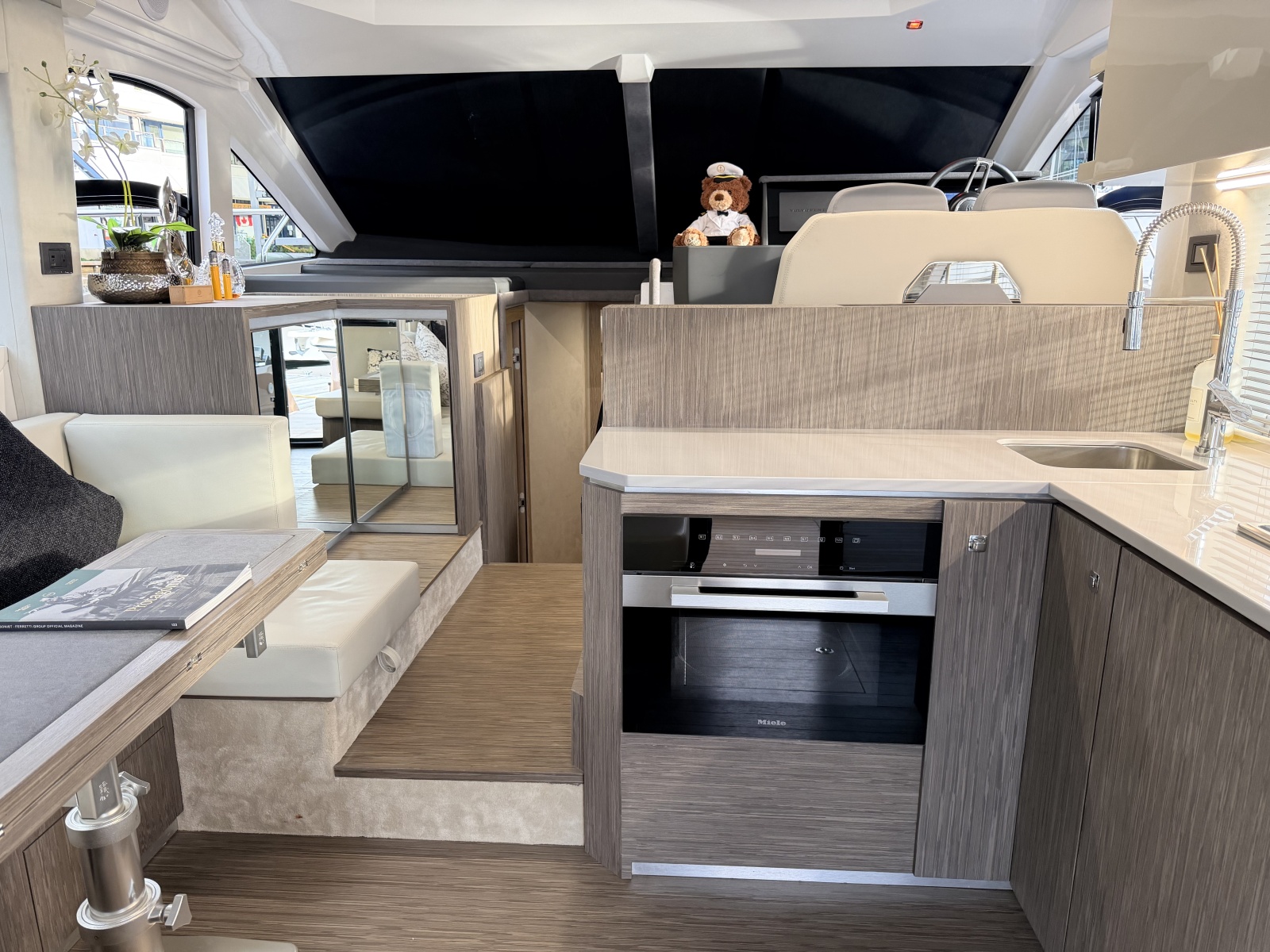 2025 Sessa F47