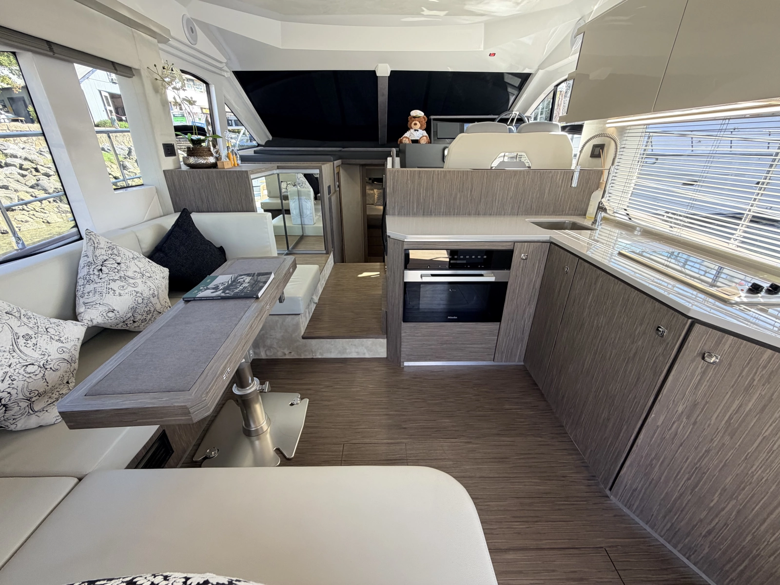 2025 Sessa F47