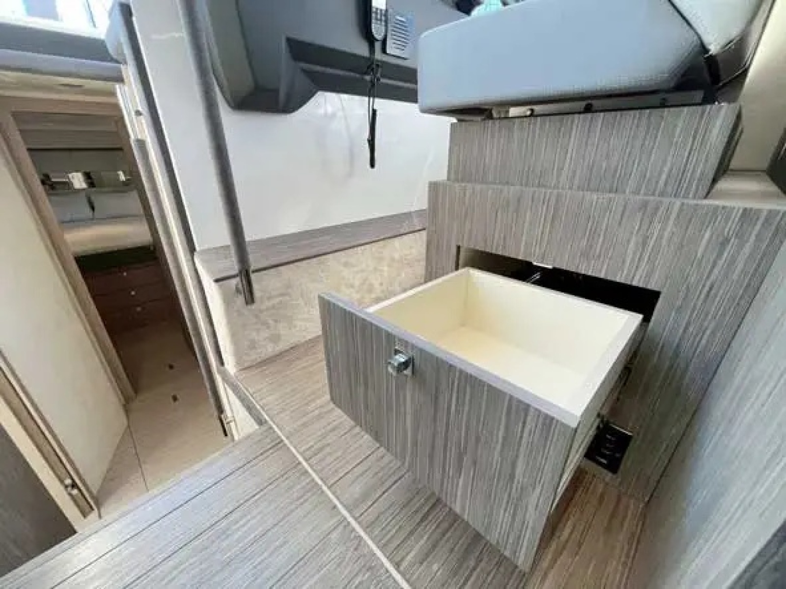 2025 Sessa F47
