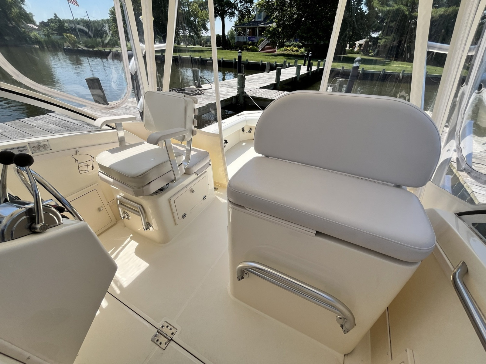 2003 Albemarle 280 Express Fisherman