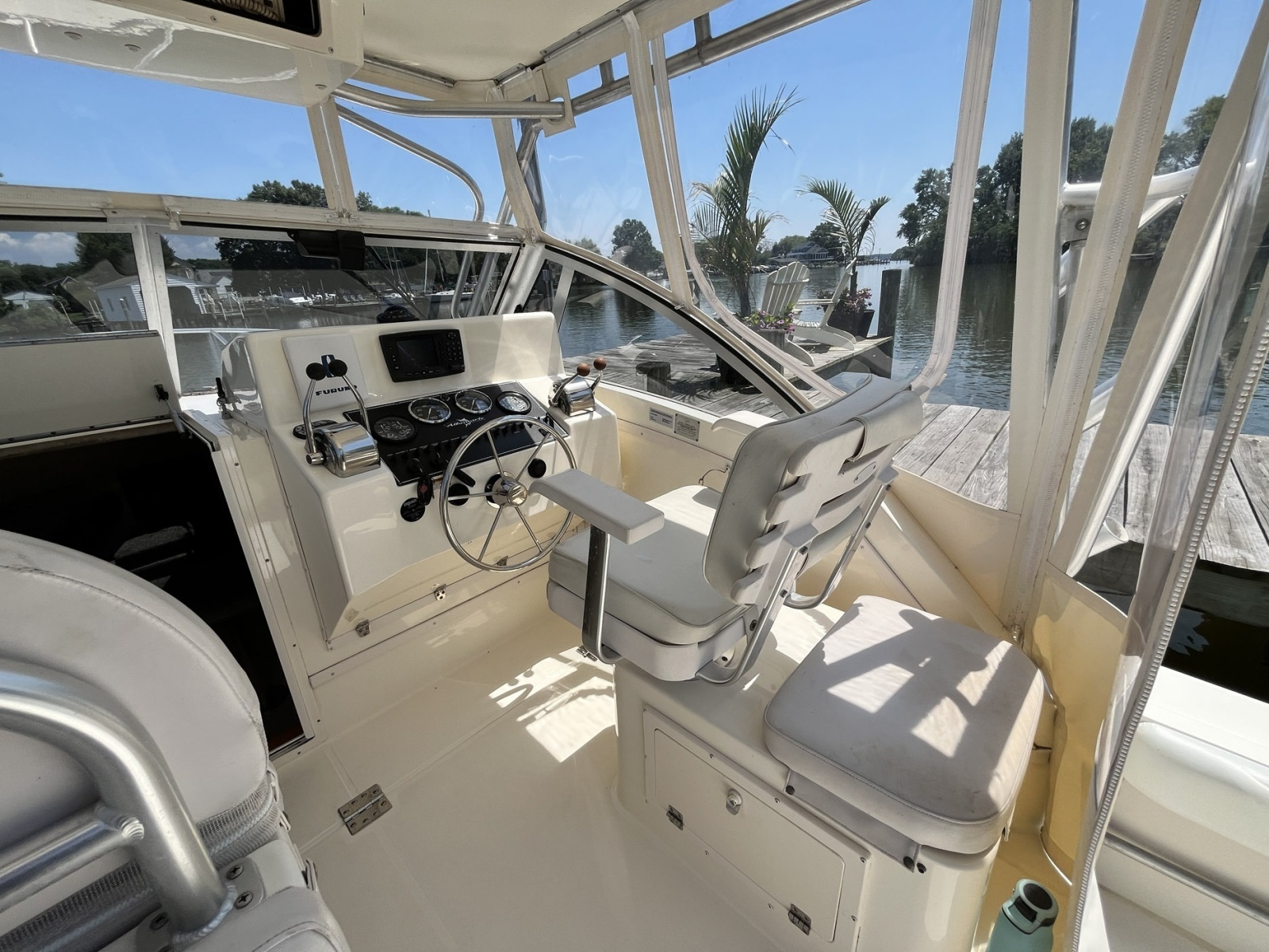 2003 Albemarle 280 Express Fisherman