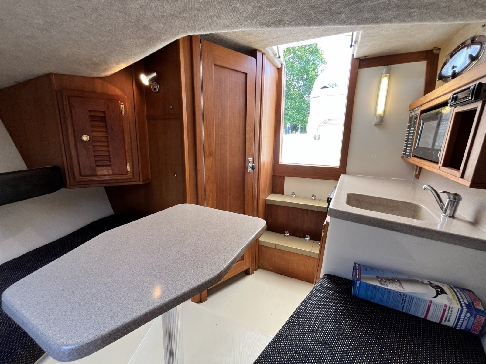2003 Albemarle 280 Express Fisherman