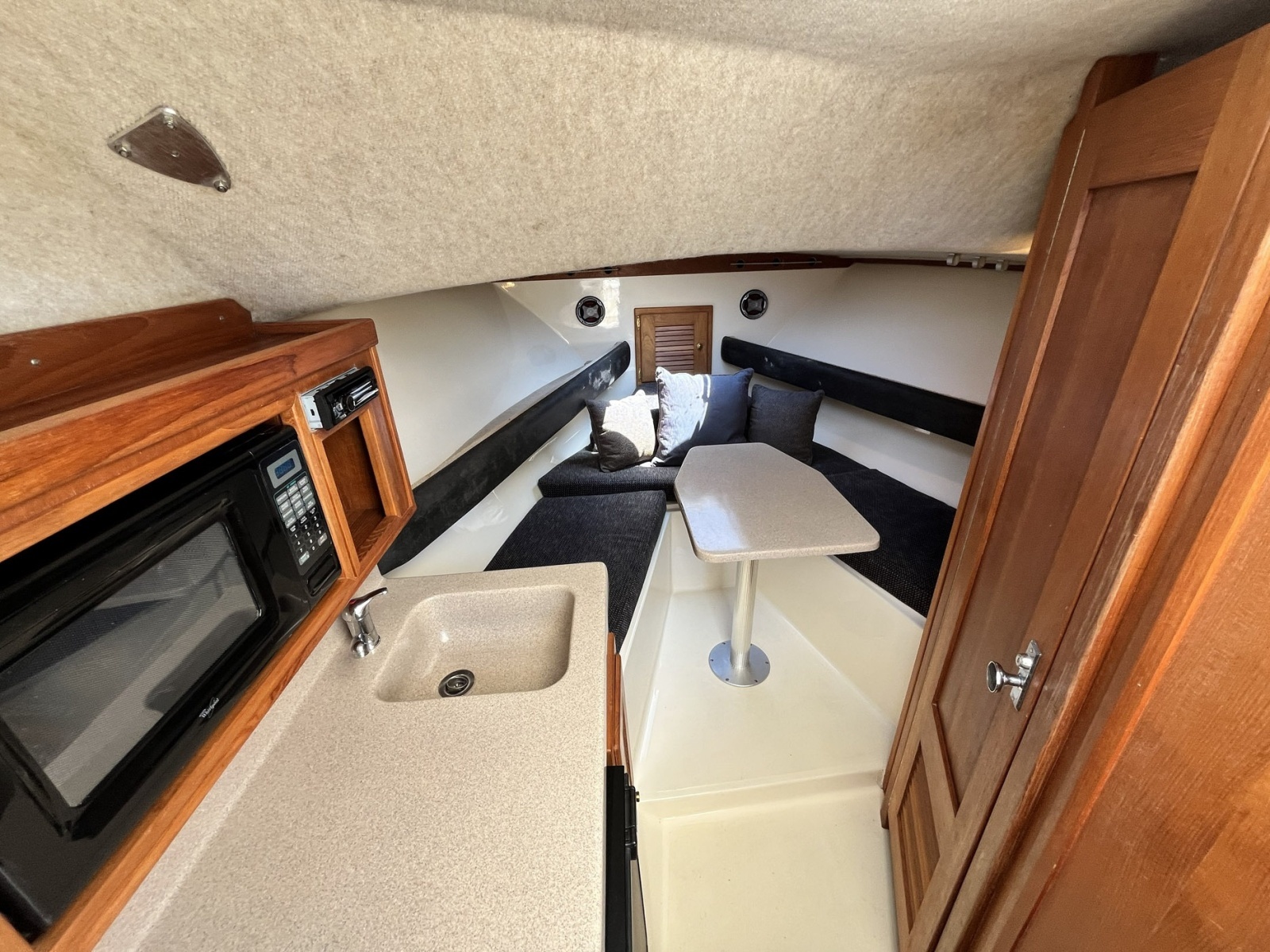 2003 Albemarle 280 Express Fisherman