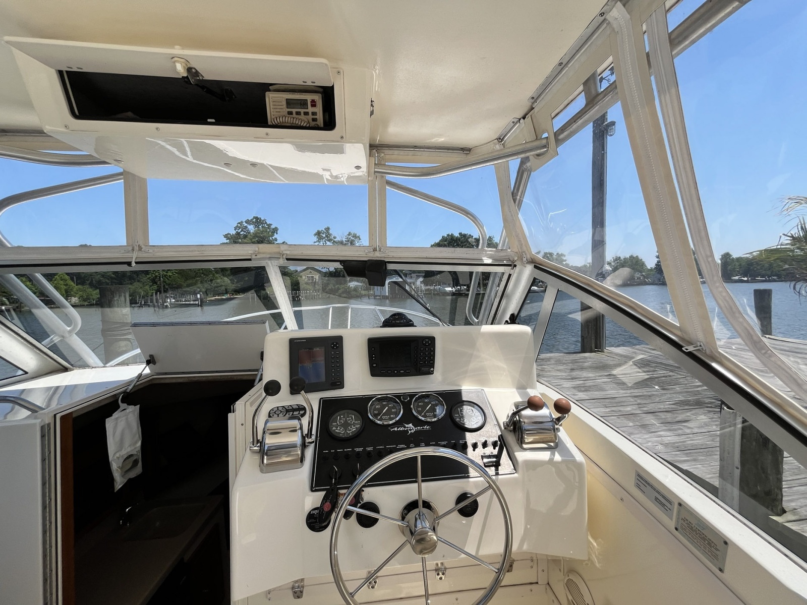 2003 Albemarle 280 Express Fisherman