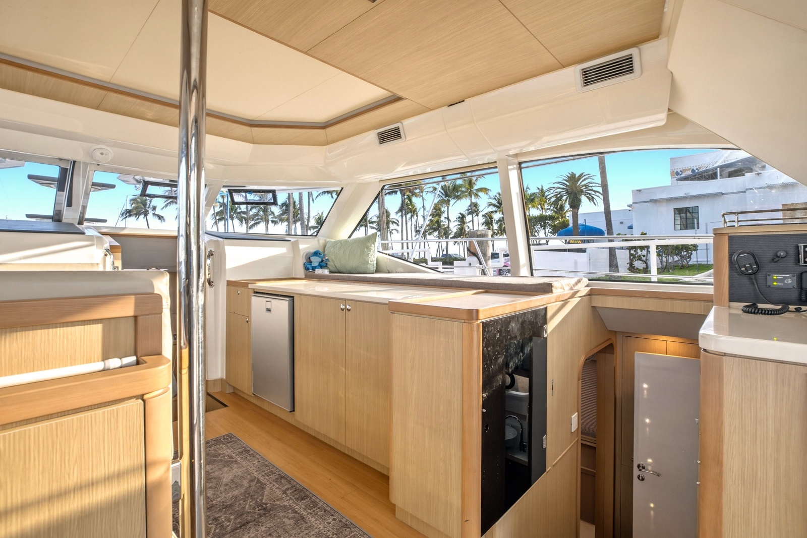 2021 Aquila 44 PowerCat