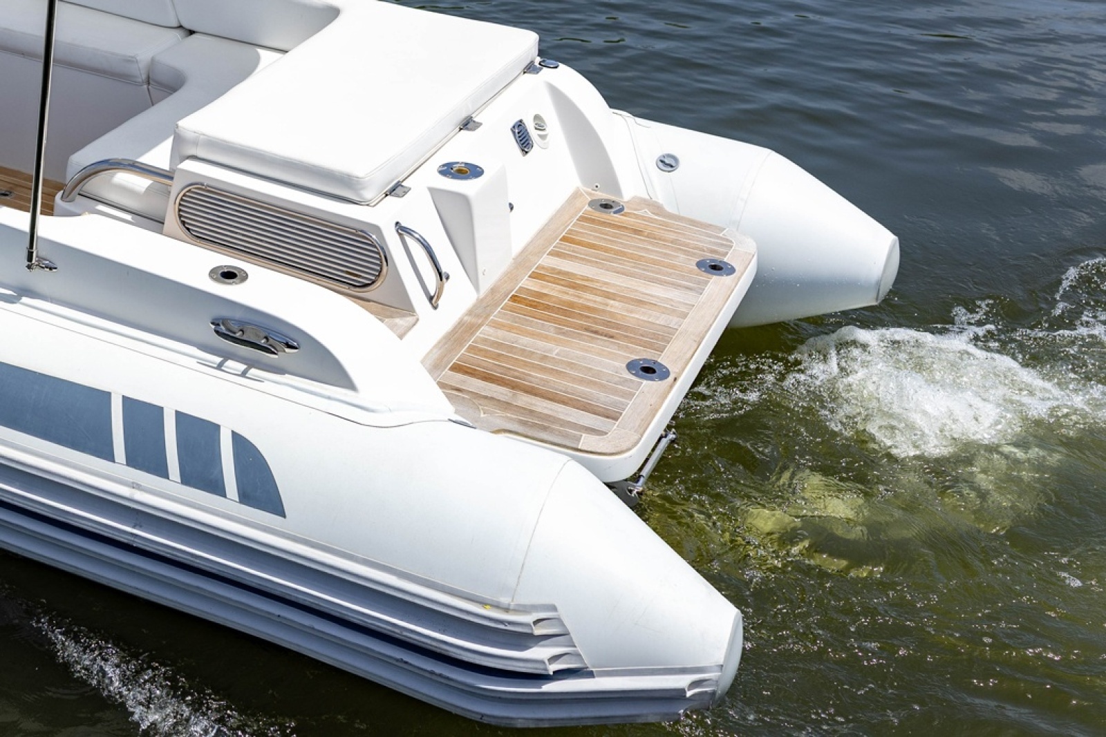 2016 Novurania LX 750