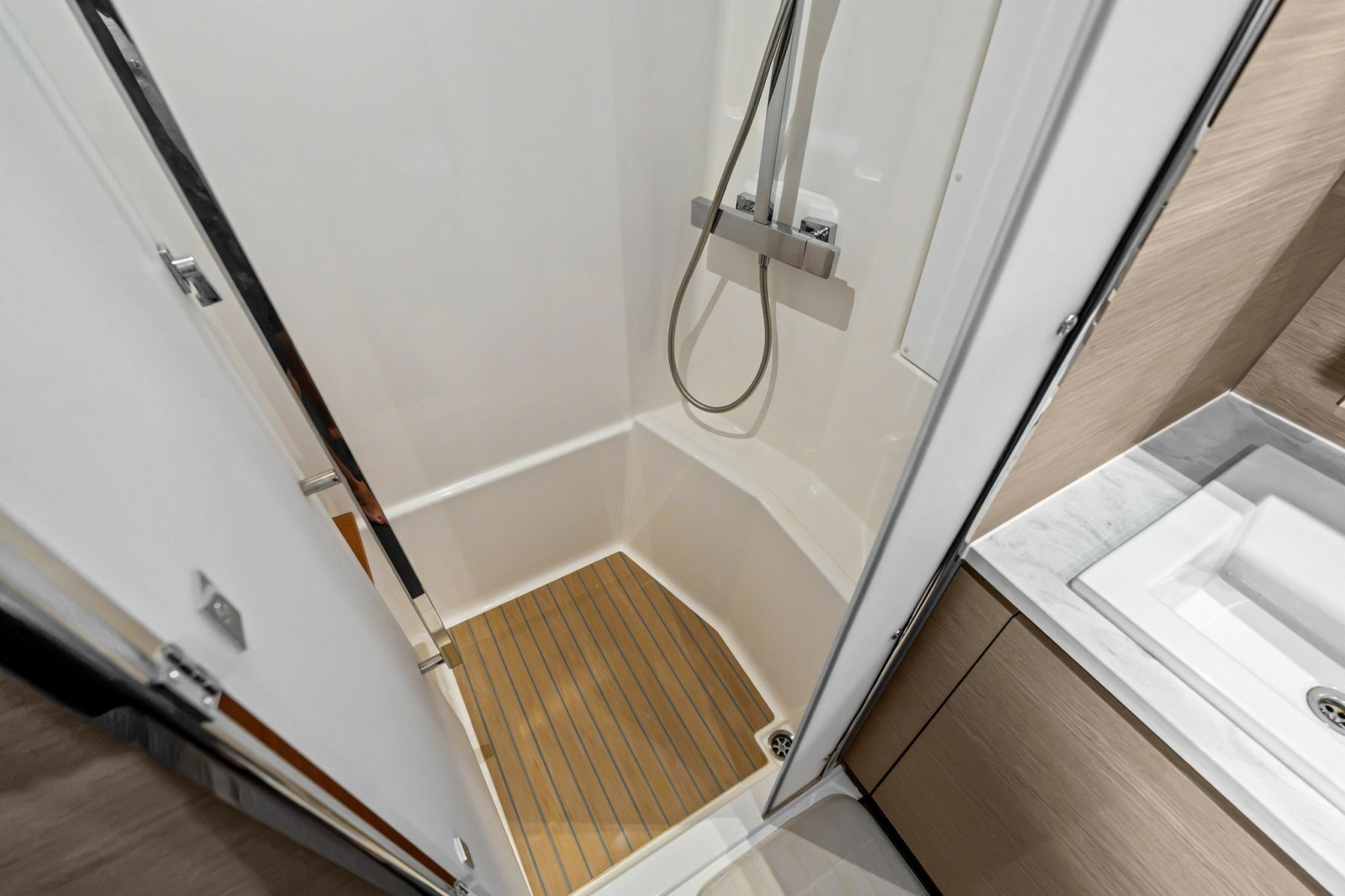 2024 Fountaine Pajot MY6