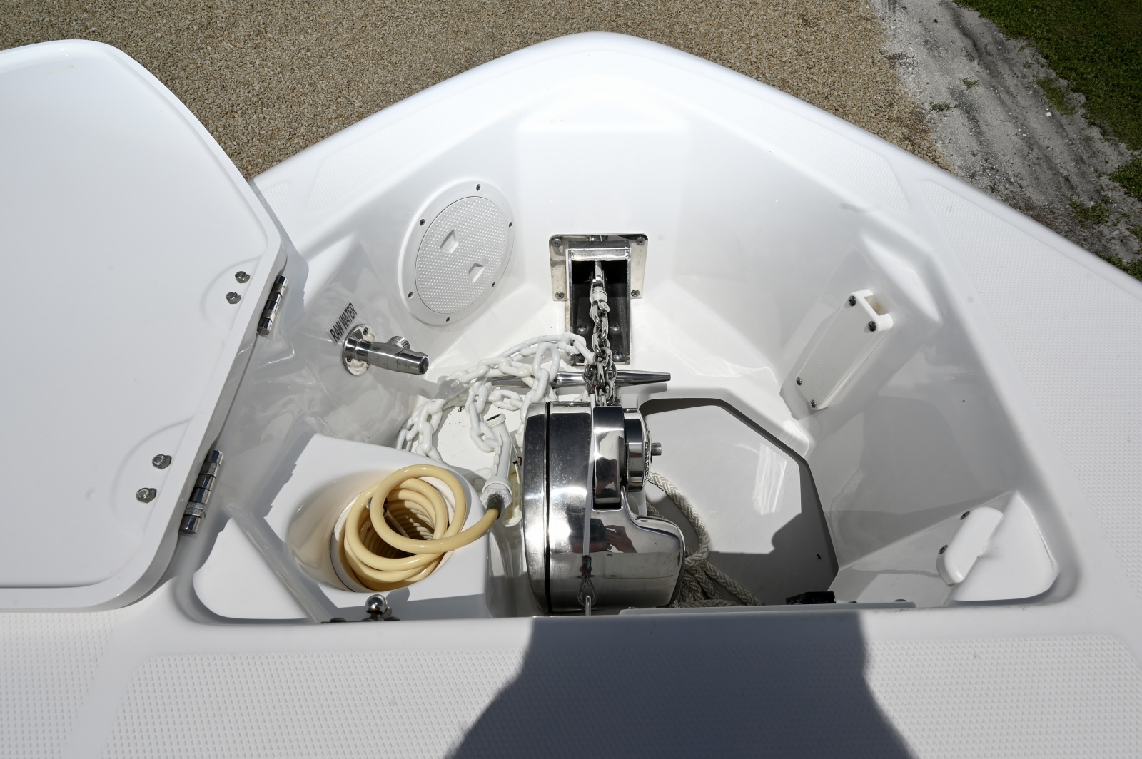 Windlass & Ground Tackle