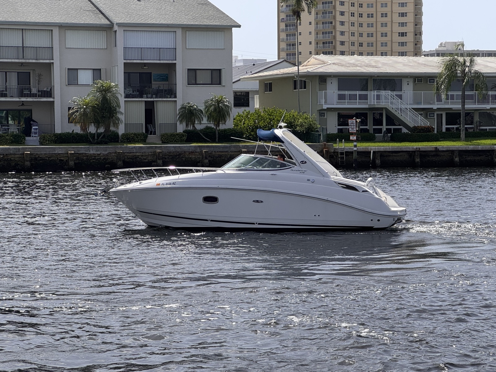 2009 Sea Ray 270 Sundancer