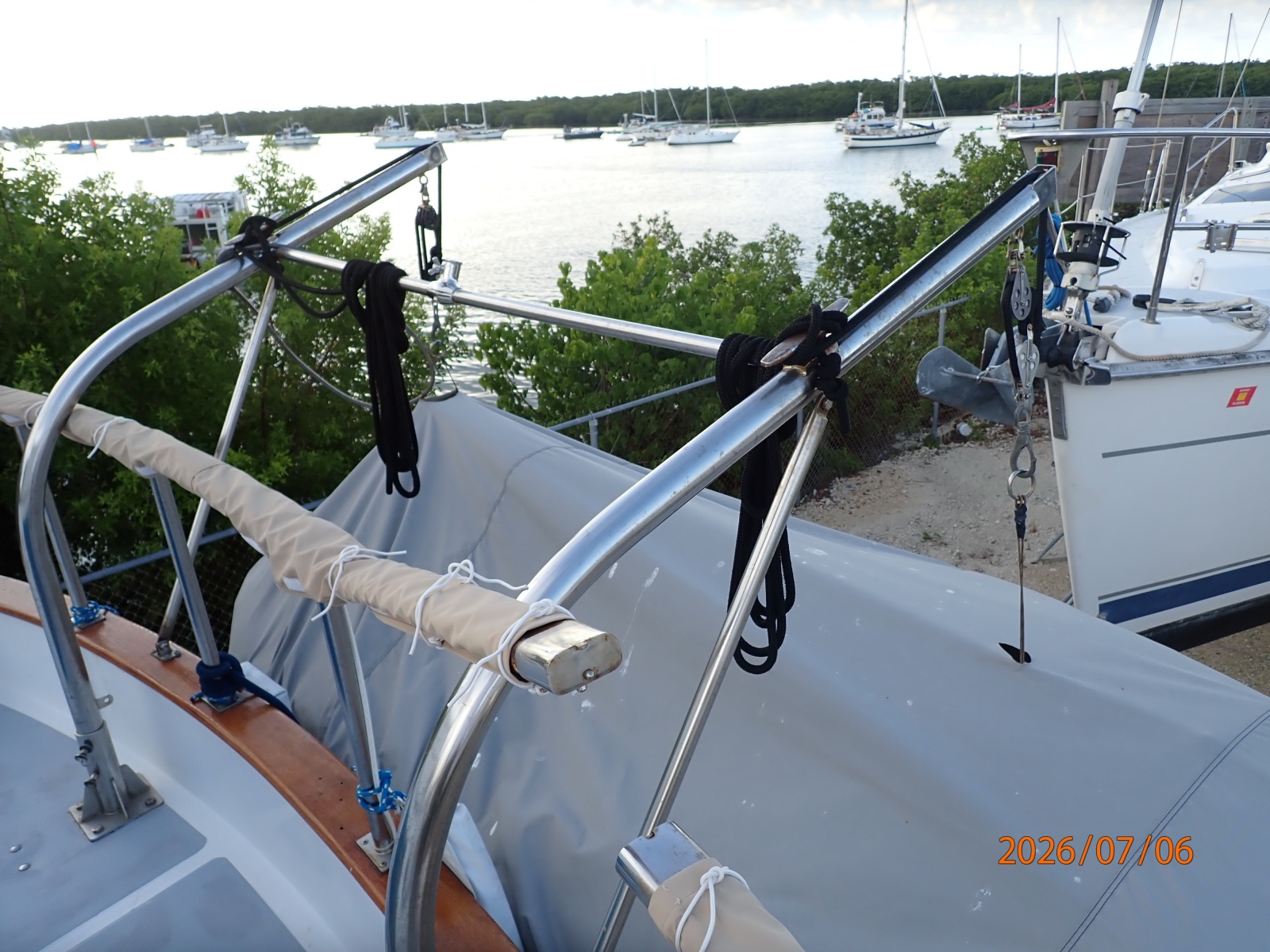 36' Monk tender davits