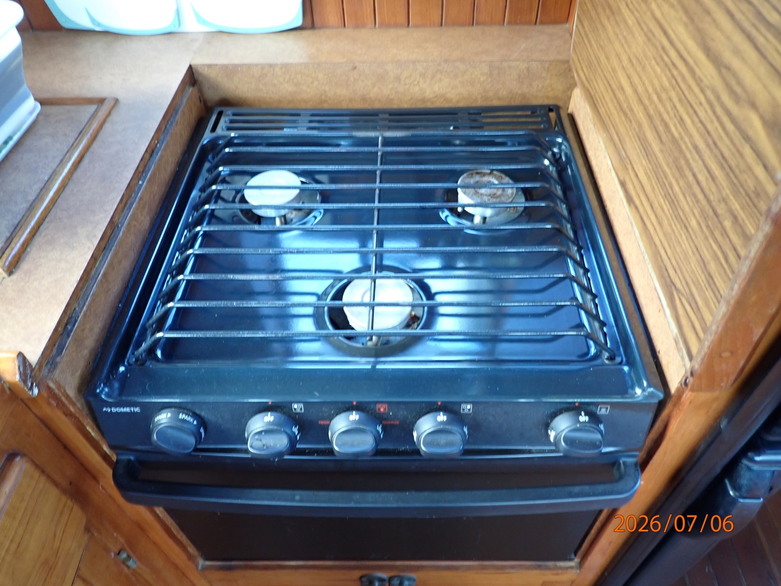 36' Monk galley cooktop-oven