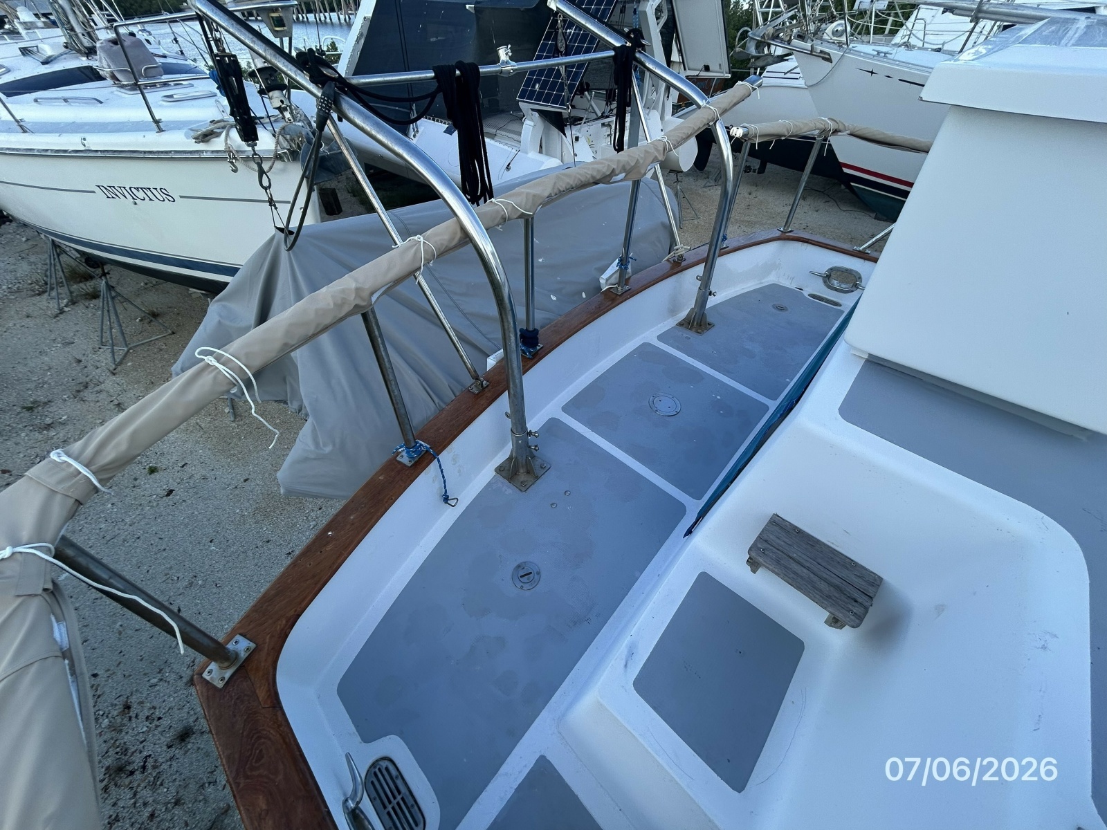 36' Monk aftdeck1