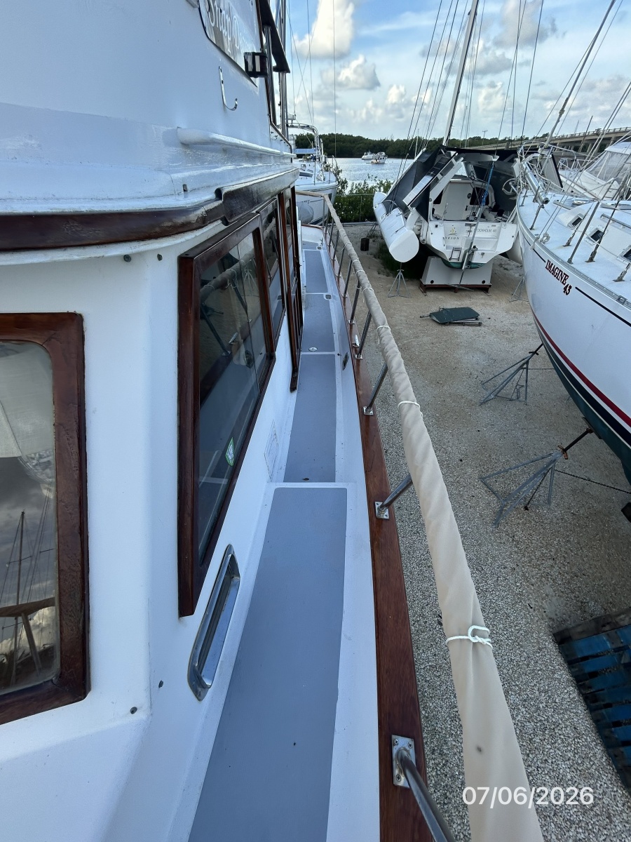 36' Monk port side deck1