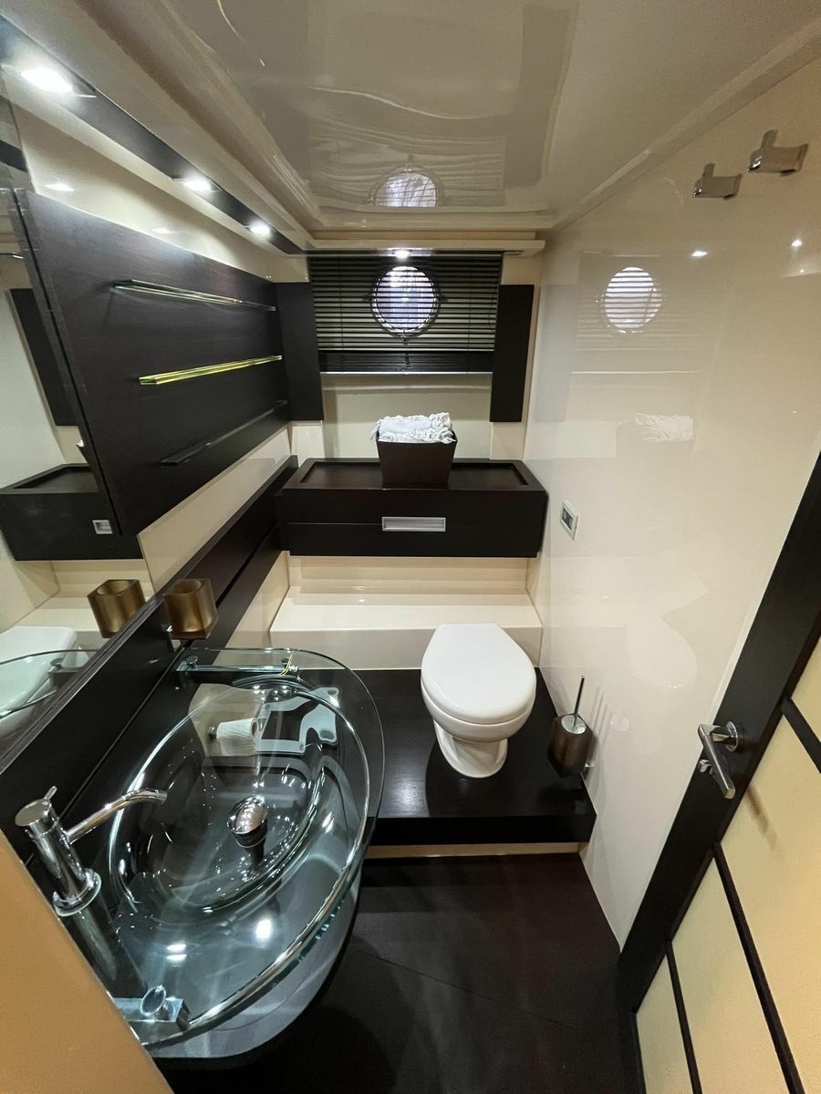 2008 Azimut 62S