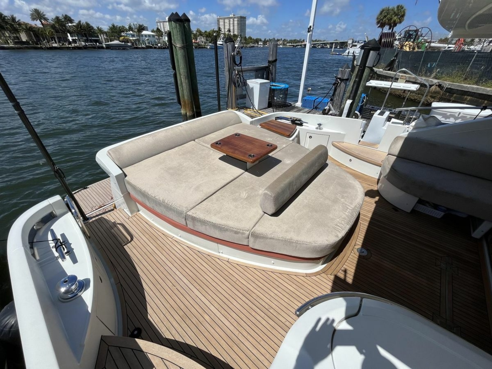 2008 Azimut 62S