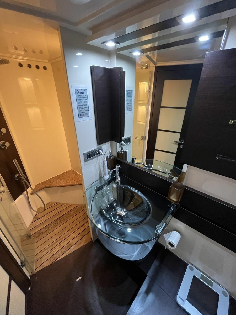 2008 Azimut 62S