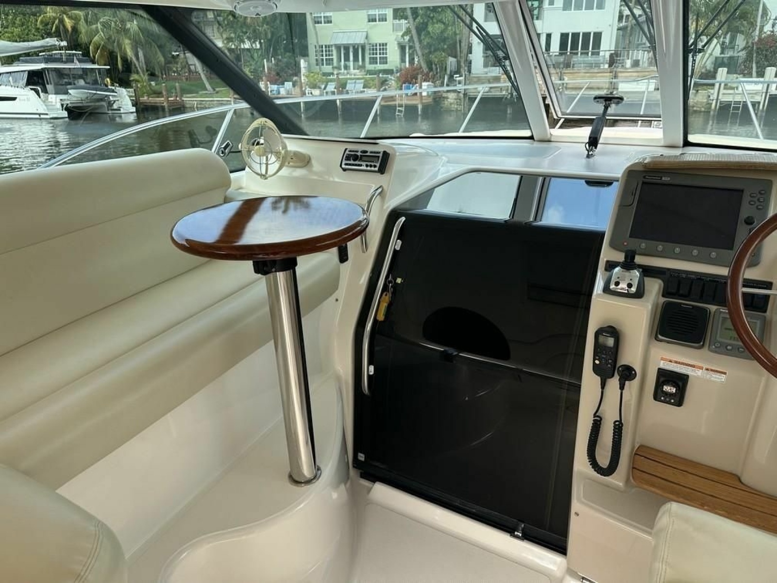 2008 Tiara Yachts 3500 Sovran