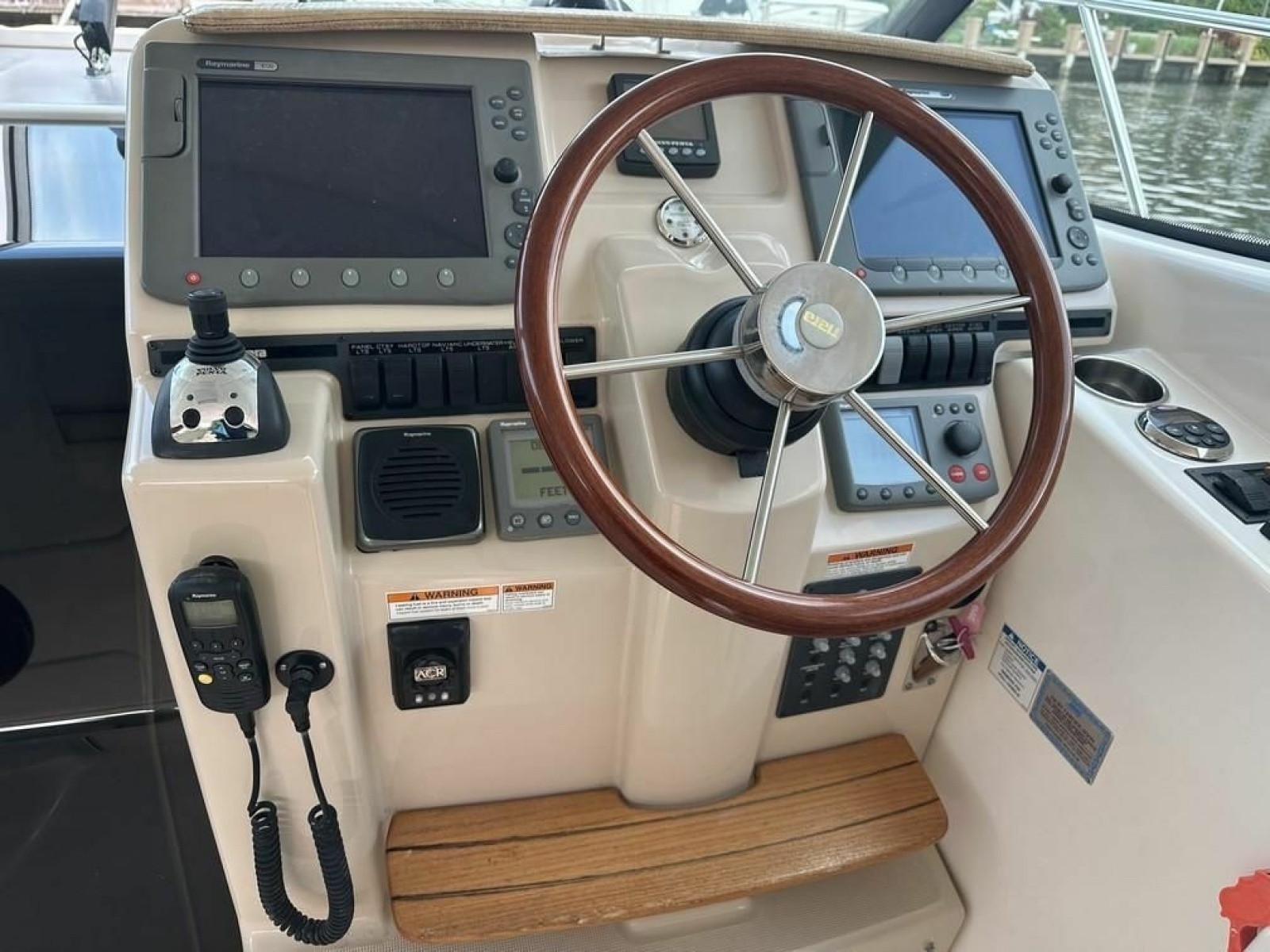 2008 Tiara Yachts 3500 Sovran