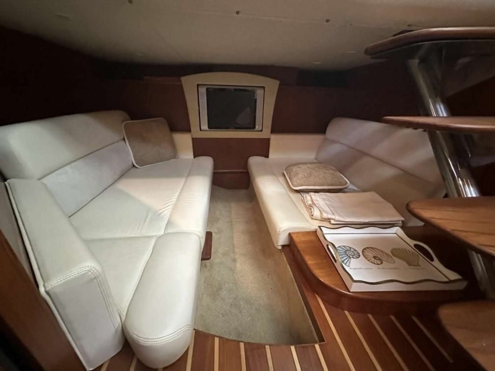 2008 Tiara Yachts 3500 Sovran