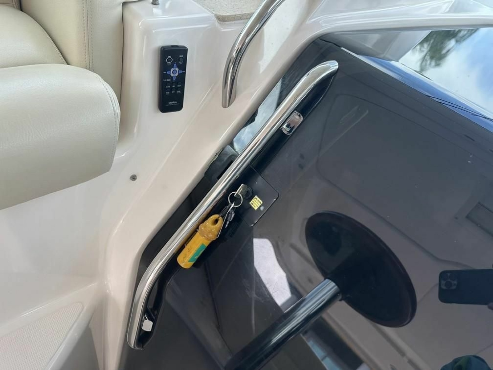 2008 Tiara Yachts 3500 Sovran