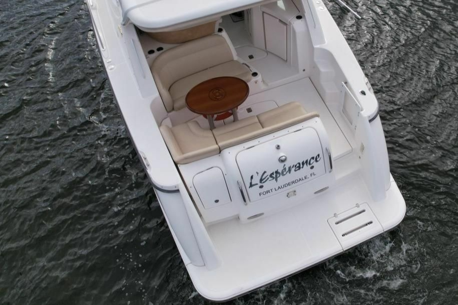 2008 Tiara Yachts 3500 Sovran