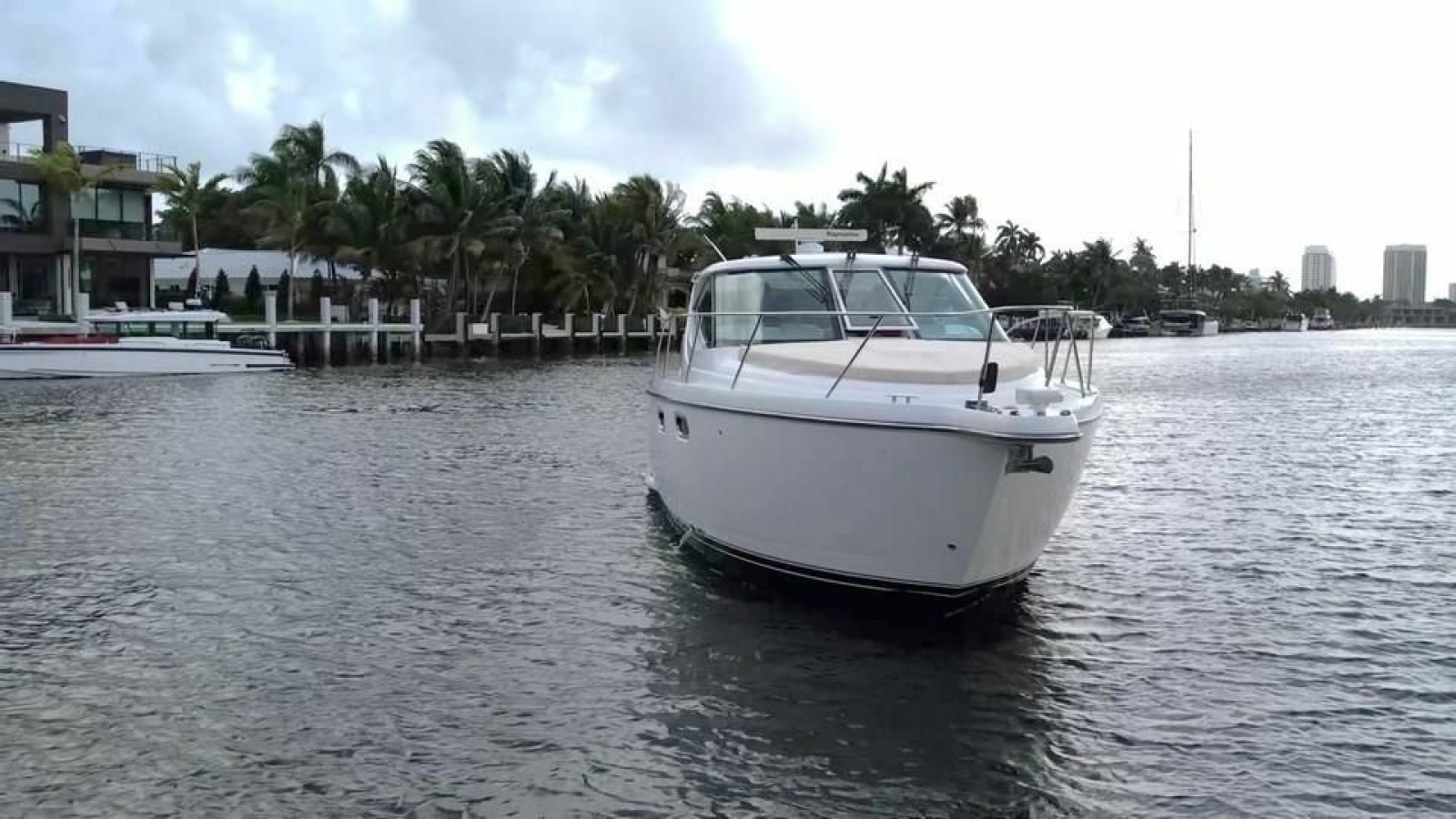 2008 Tiara Yachts 3500 Sovran