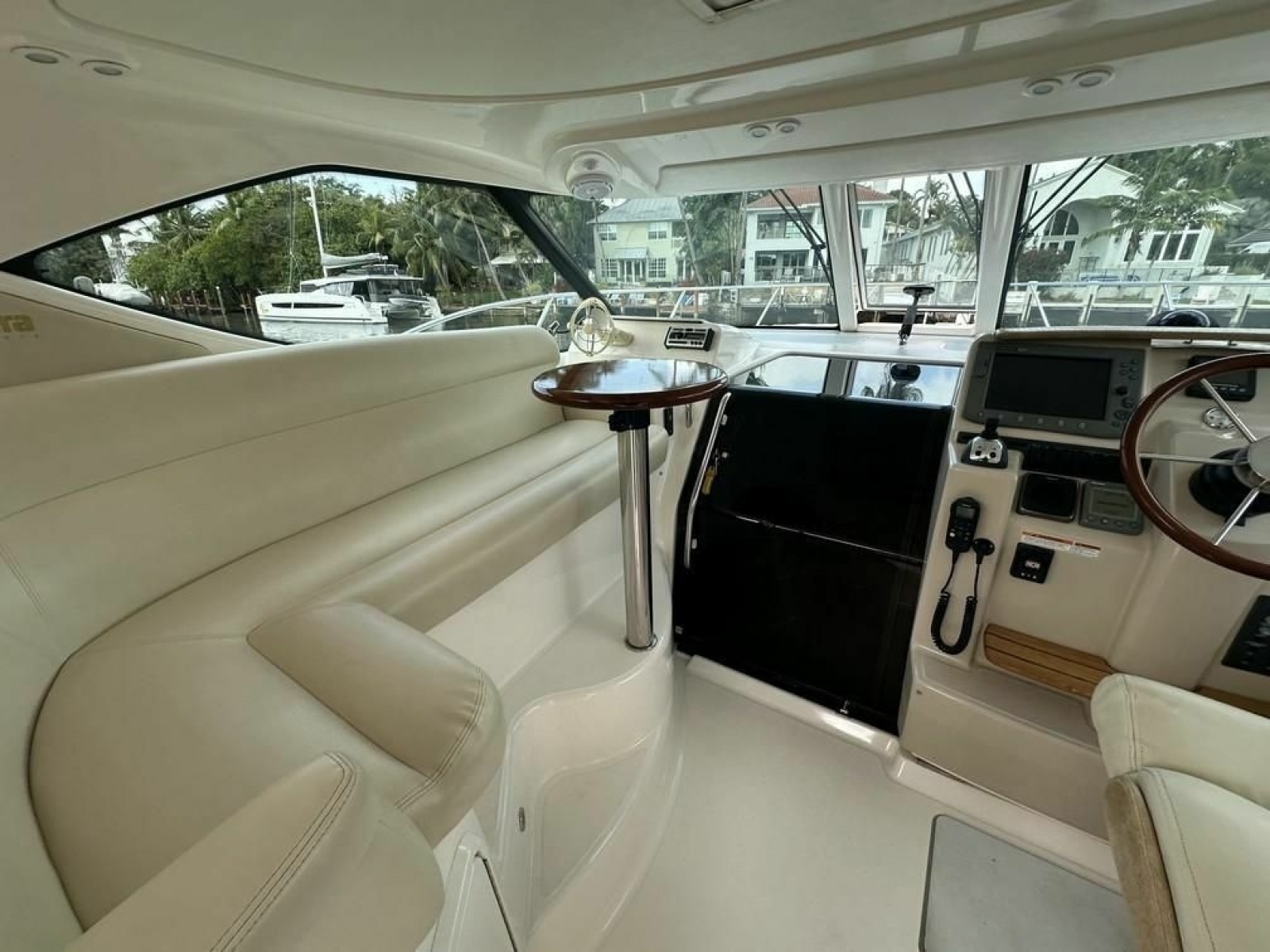 2008 Tiara Yachts 3500 Sovran