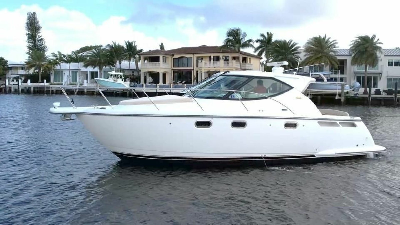 2008 Tiara Yachts 3500 Sovran