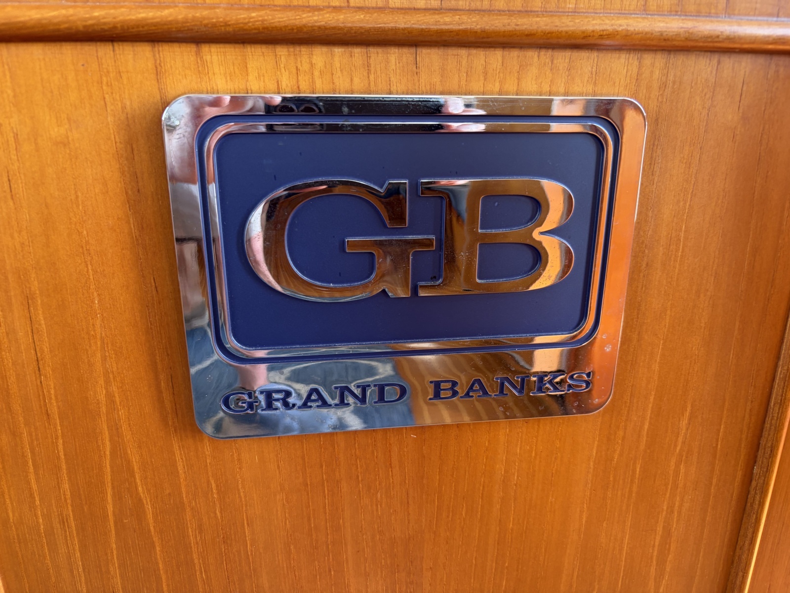 2001 Grand Banks 