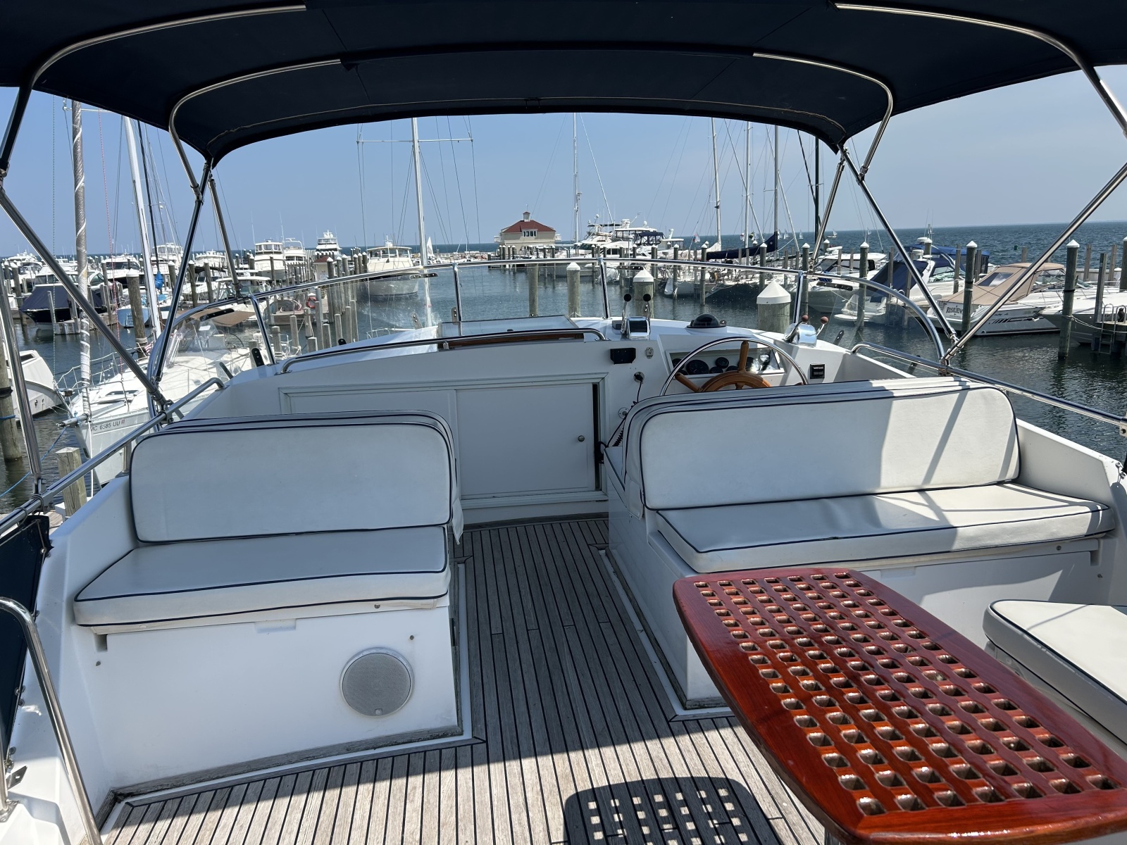 2001 Grand Banks