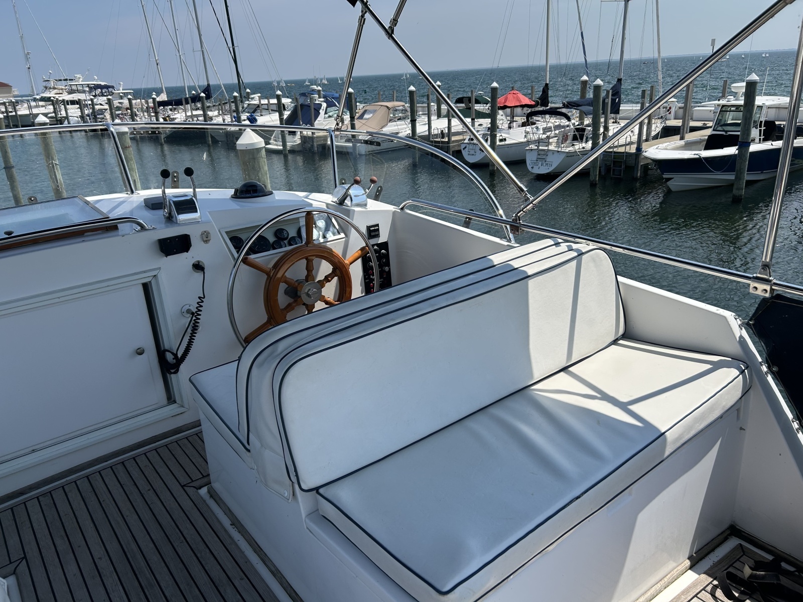 2001 Grand Banks 