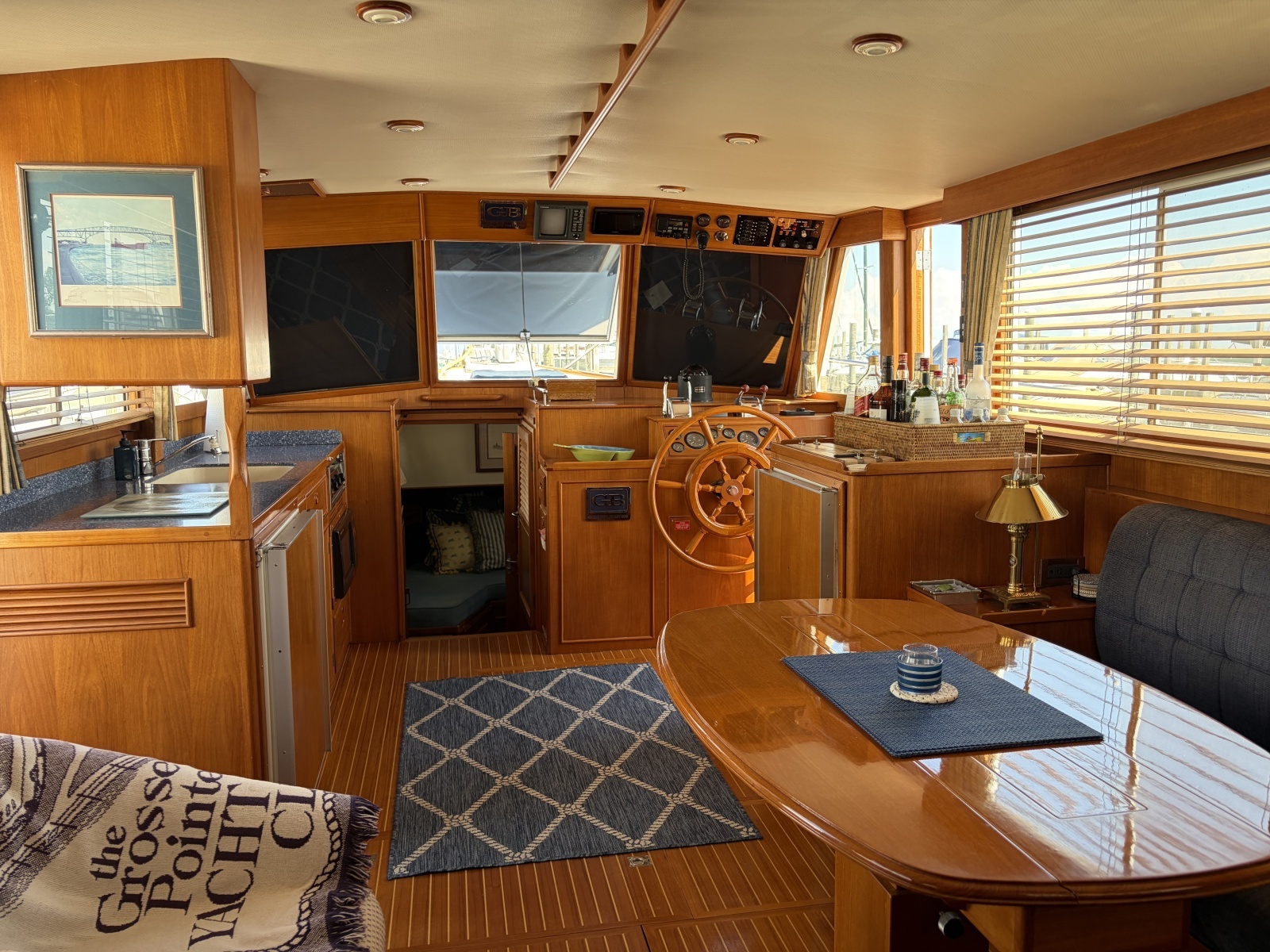 2001 Grand Banks 