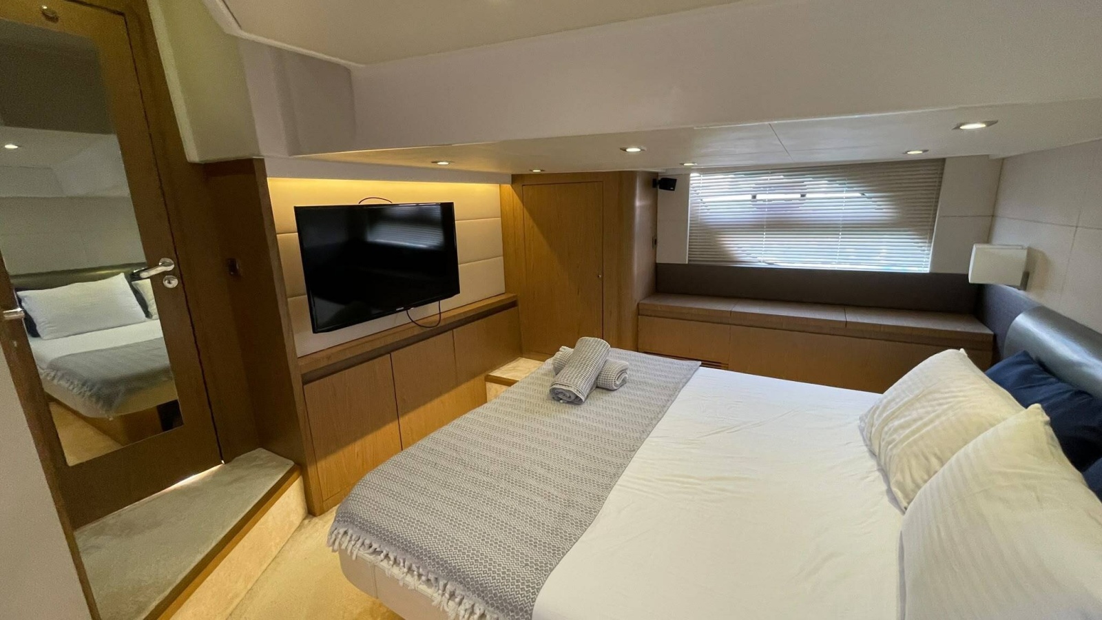 2015 Beneteau Gran Turismo 49