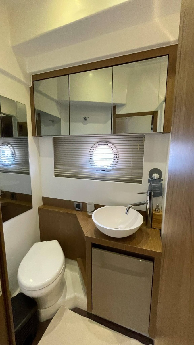 2015 Beneteau Gran Turismo 49