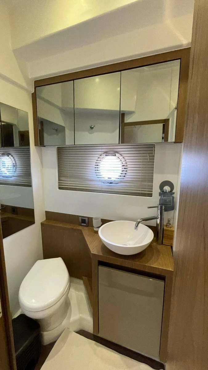 2015 Beneteau Gran Turismo 49