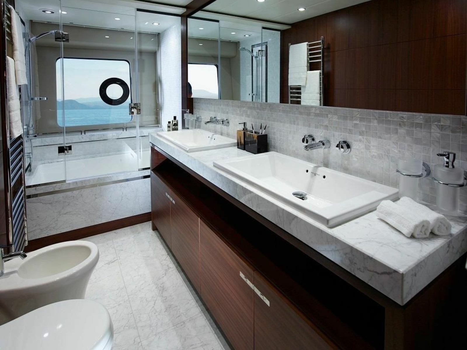 2015 Princess 88 Flybridge Motor Yacht