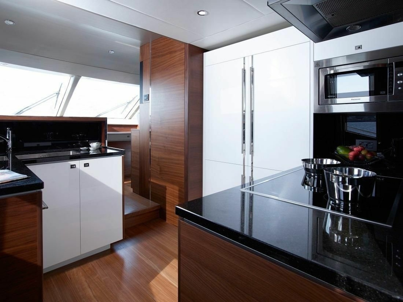 2015 Princess 88 Flybridge Motor Yacht
