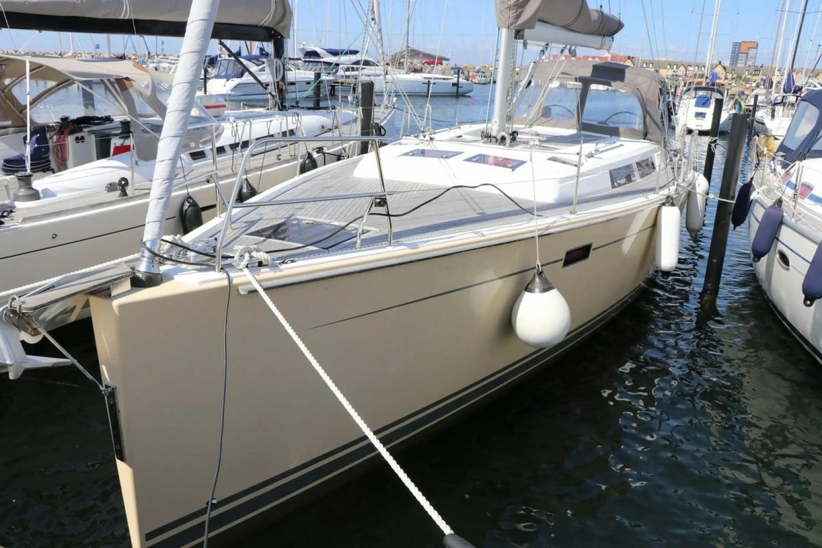 2011 Hanse 445