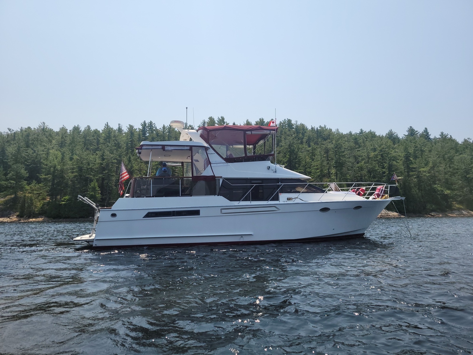 42' Ocean Alexander starboard profile