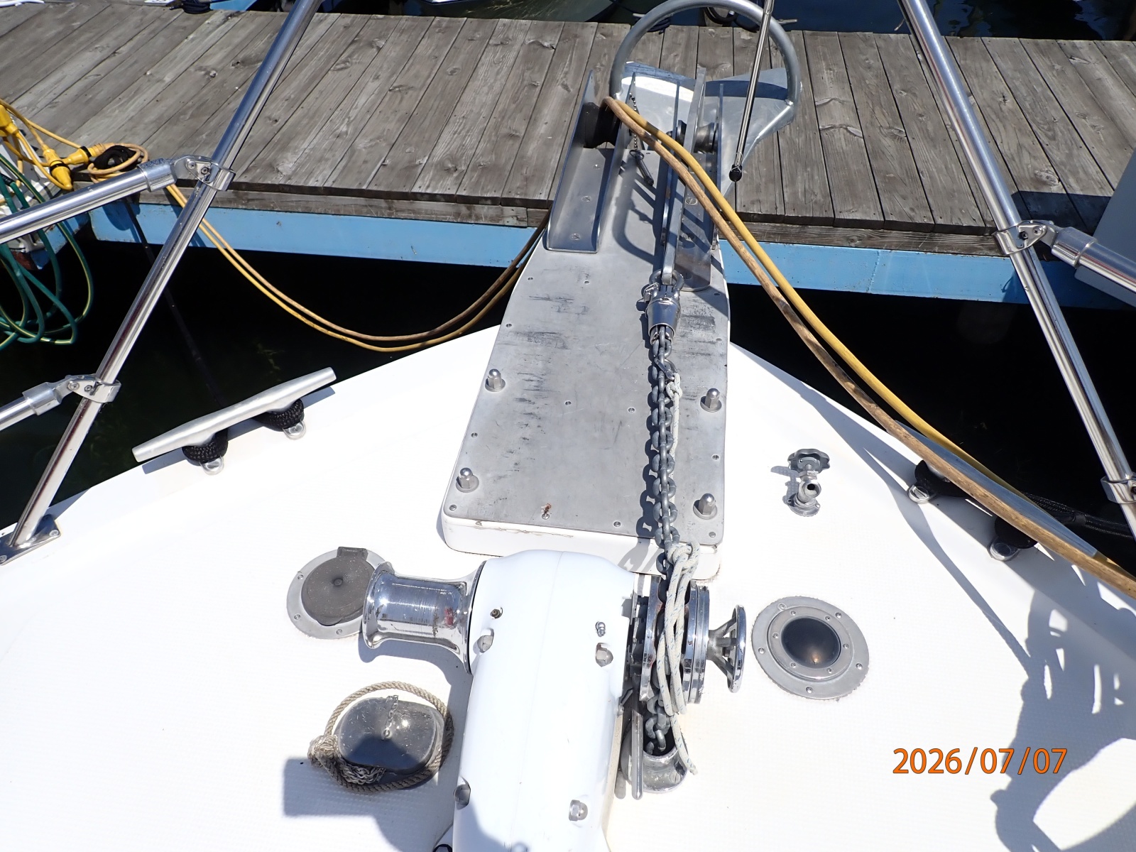 42' Ocean Alexander anchor windlass2