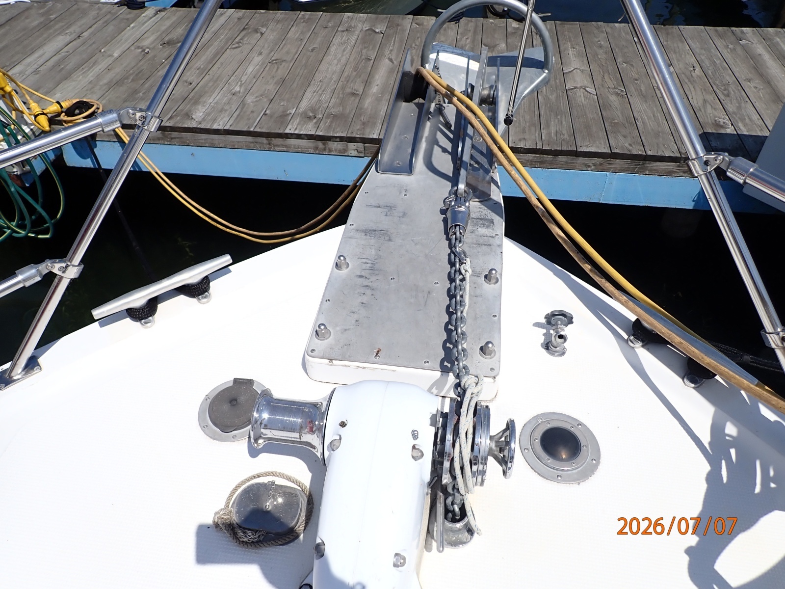 42' Ocean Alexander anchor windlass2