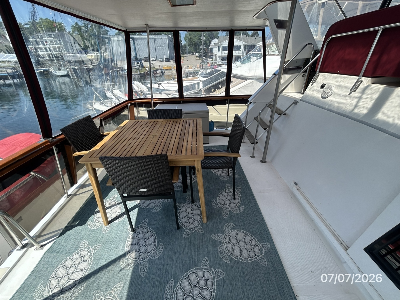 42' Ocean Alexander sundeck port
